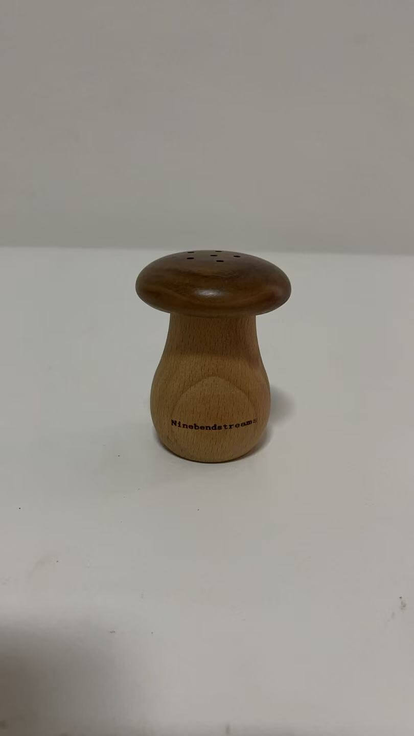 Toothpick Holder, Cute Mushroom Toothpick Dispenser, Kitchen Home Restaurant Dining Room Toothpick Container Birthday Mother's Hostess Gift for Friend Family Wooden Decoration