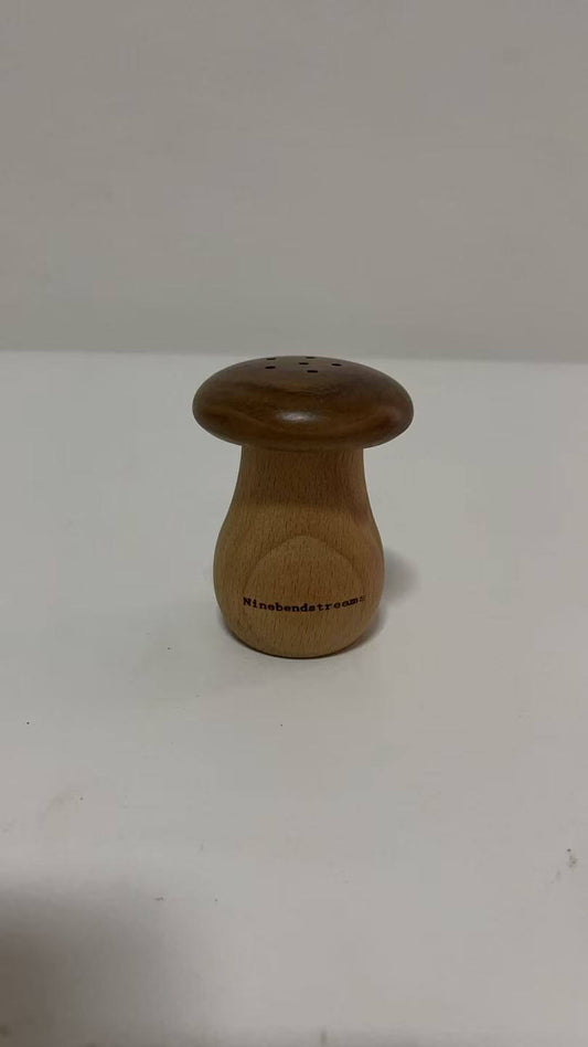 Toothpick Holder, Cute Mushroom Toothpick Dispenser, Kitchen Home Restaurant Dining Room Toothpick Container Birthday Mother's Hostess Gift for Friend Family Wooden Decoration